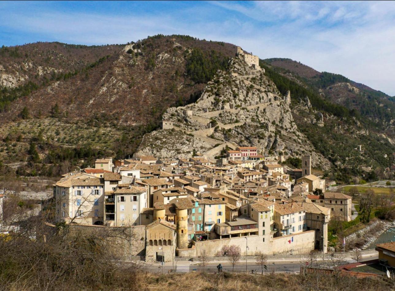 Chambre Aux Gorges De Daluis Guillaumes Exterior photo